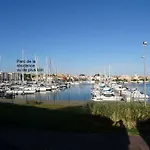 Cap D'agde 2 Pieces - 4 Personnes * Agde