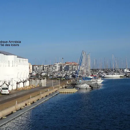 Cap D'agde 2 Pieces - 4 Personnes * אגדה