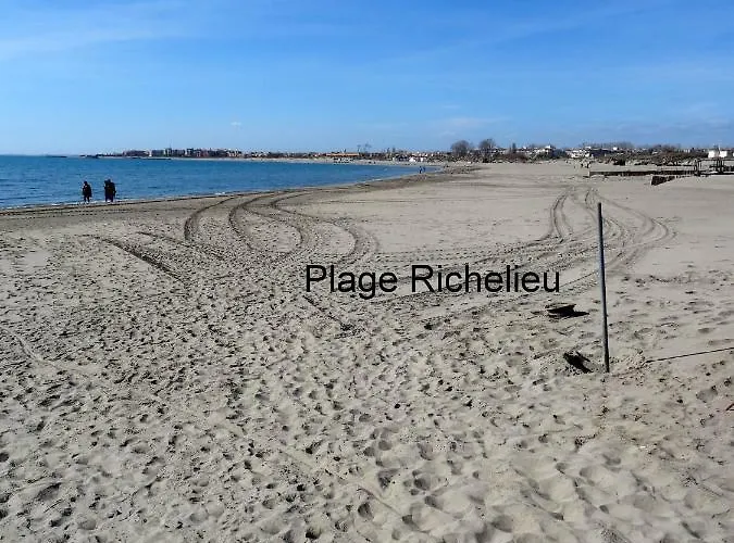 Cap D'agde 2 Pieces - 4 Personnes * アグド